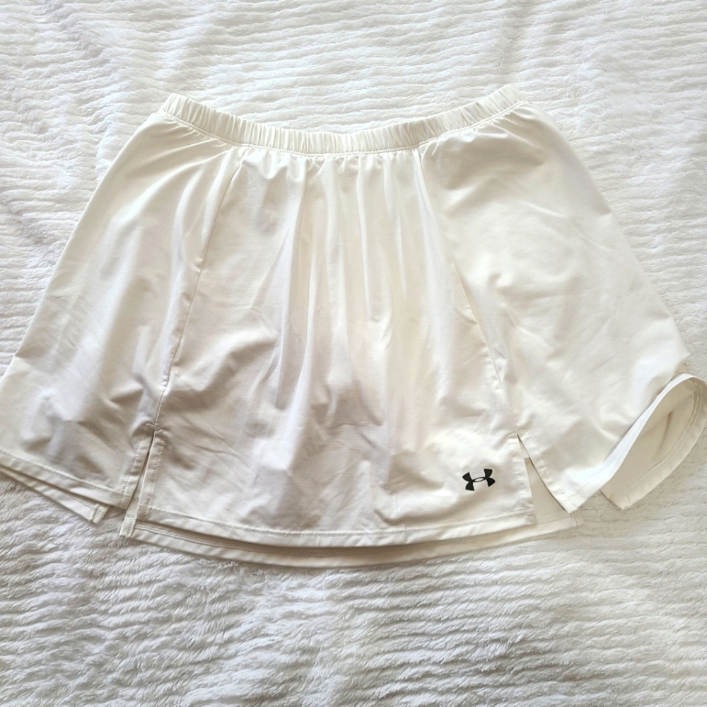 Tennis skirt UNDER ARMOUR size L